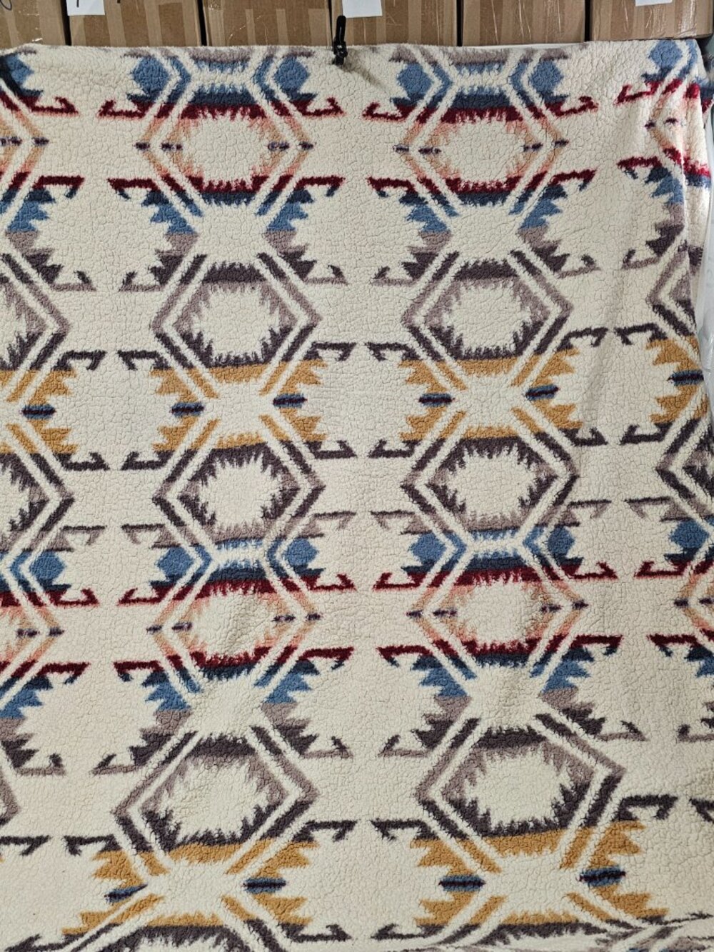 Pendleto Ivory Sands Sherpa Fleece Southwestern Aztec Print 92inX64in Blanket
